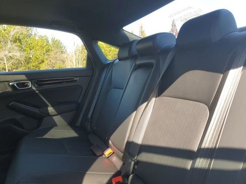 Certified 2025 Honda Civic Sport Touring image 8