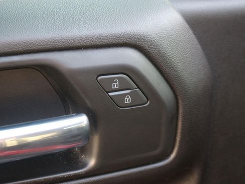 Used 2025 Chevrolet Silverado 1500 Custom w/ Turbomax Blackout Package AWD/4WD image 15