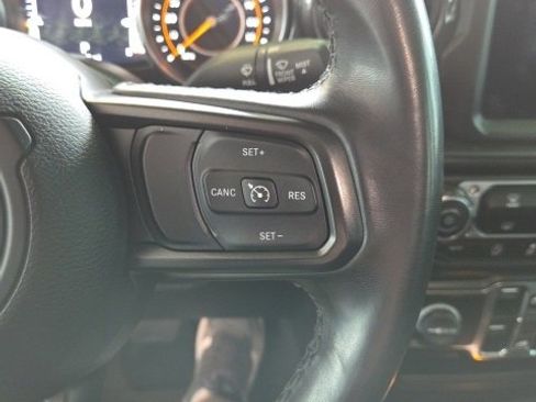 Used 2022 Jeep Gladiator Sport image 19