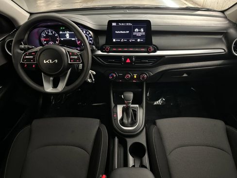 Certified 2023 Kia Forte LXS w/ LXS Technology Package image 17