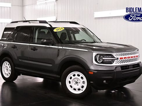 Used 2025 Ford Bronco Sport Heritage w/ Convenience Package AWD/4WD image 1