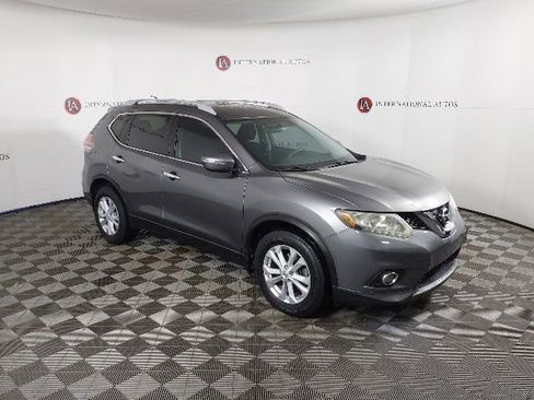 Used 2015 Nissan Rogue SV FWD image 3