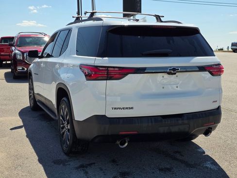 Used 2023 Chevrolet Traverse RS w/ LPO, 'HIT The Road' Package FWD image 5