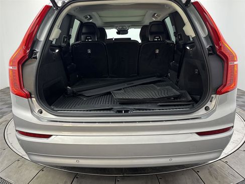 Used 2023 Volvo XC90 B5 Core w/ Protection Package Premier image 21