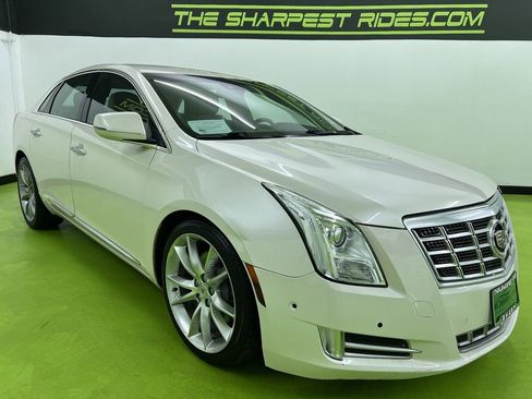Used 2015 Cadillac XTS Premium FWD image 2