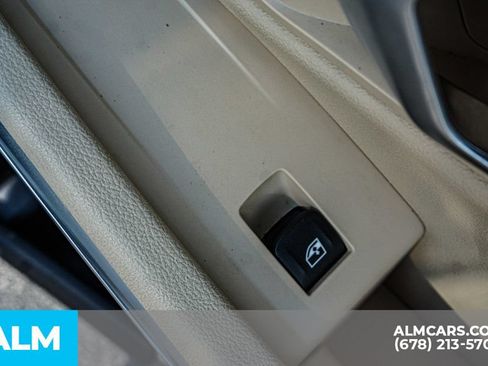 Used 2025 BMW 330i Sedan RWD image 56