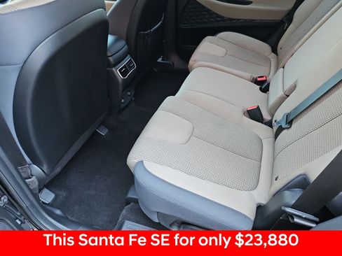 Used 2023 Hyundai Santa Fe SE FWD image 33
