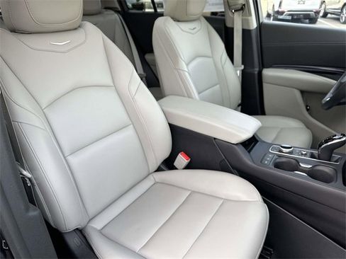 Certified 2023 Cadillac XT4 Luxury w/ Cold Weather Package image 23
