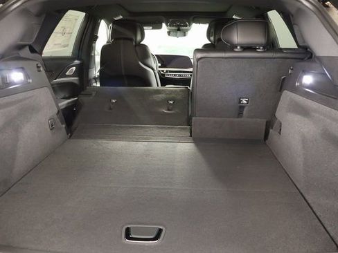 New 2026 Cadillac Lyriq Signature Luxury image 25