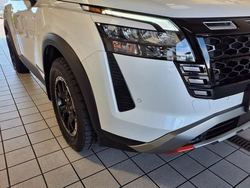 Used 2026 Nissan Pathfinder Rock Creek w/ Rock Creek Premium Package AWD/4WD image 27