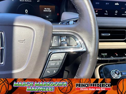 Used 2022 Lincoln Nautilus Reserve w/ Equipment Group 201A image 16