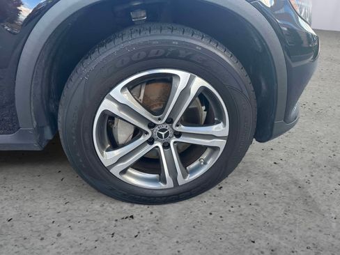 Used 2019 Mercedes-Benz GLC 300 4MATIC image 7