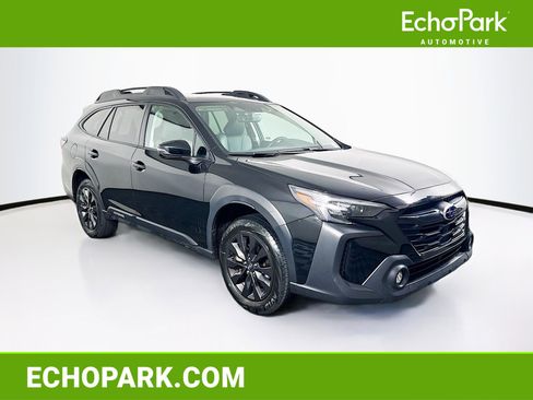 Used 2025 Subaru Outback Onyx Edition AWD/4WD image 1