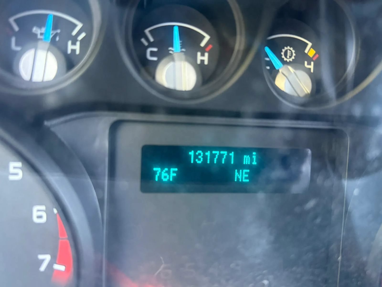 Used 2015 Ford F250 XL w/ Power Equipment Group AWD/4WD image 25