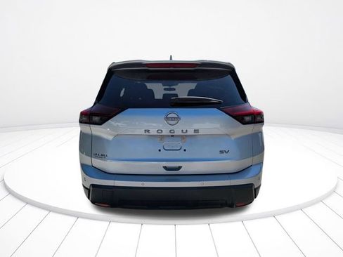 Used 2024 Nissan Rogue SV FWD image 5