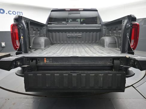 Used 2025 GMC Sierra 1500 SLT w/ SLT Premium Plus Package AWD/4WD image 11