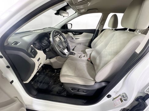 Used 2019 Nissan Rogue Sport SV AWD/4WD image 19
