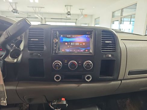 Used 2007 Chevrolet Silverado 2500 W/T image 23