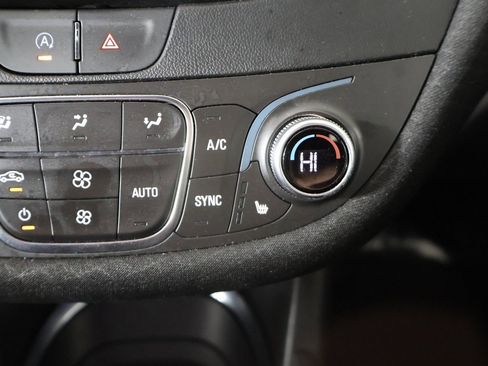 Used 2024 Chevrolet Malibu LT image 43