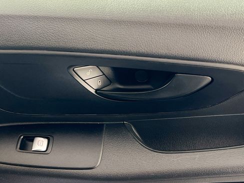 Used 2020 Mercedes-Benz Metris image 30