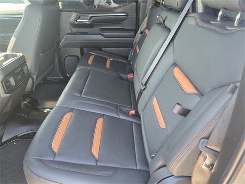 Used 2025 GMC Sierra 1500 AT4 w/ AT4 Premium Package image 12