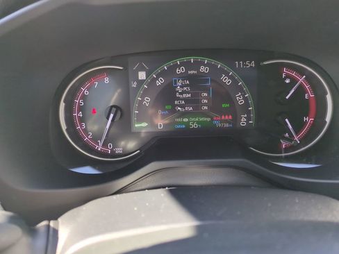 Used 2023 Toyota RAV4 XLE Premium image 27