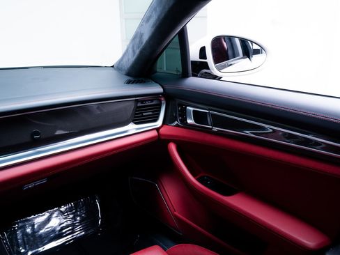 Used 2020 Porsche Panamera GTS w/ Premium Package Plus AWD/4WD image 13