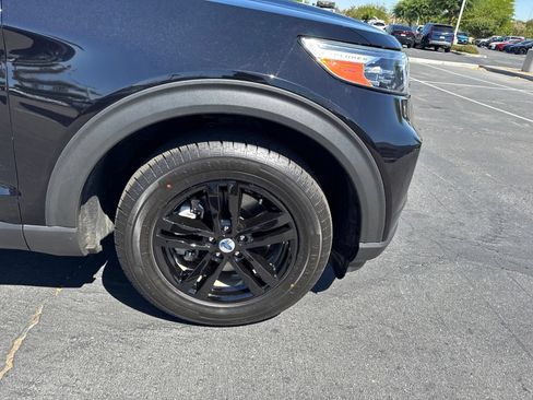 Used 2021 Ford Explorer XLT RWD image 22