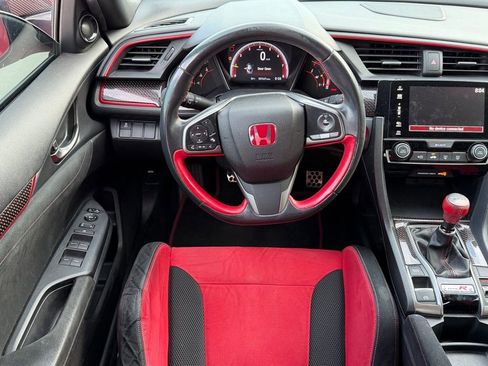 Used 2018 Honda Civic Type R image 8