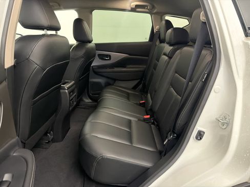 Used 2024 Nissan Murano SV FWD image 16