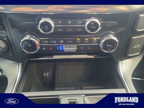 Used 2022 Ford F150 Raptor w/ Equipment Group 801A High AWD/4WD image 31