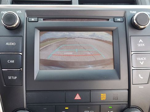 Used 2015 Toyota Camry LE FWD image 14