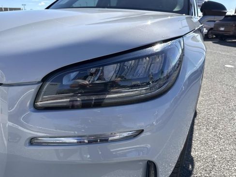 New 2026 Lincoln Corsair Premiere image 9