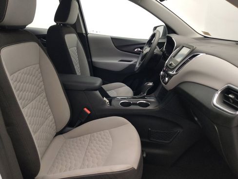 Used 2018 Chevrolet Equinox LS FWD image 21