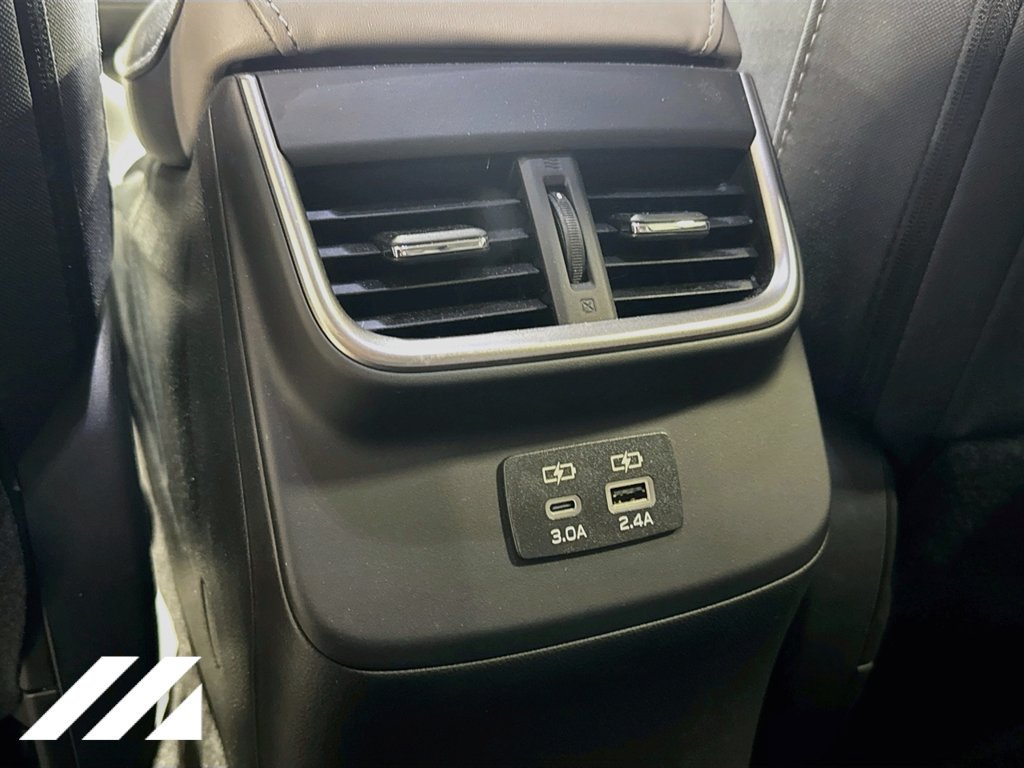Used 2024 Subaru Outback Premium AWD/4WD image 25