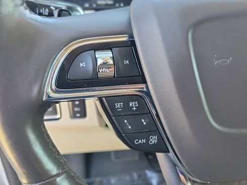 Used 2018 Lincoln Navigator L Reserve w/ Technology Package image 25