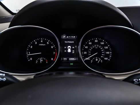 Used 2018 Hyundai Santa Fe Sport image 18