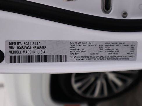 Used 2022 Jeep Grand Wagoneer Series III w/ Flexible Seating Group image 37