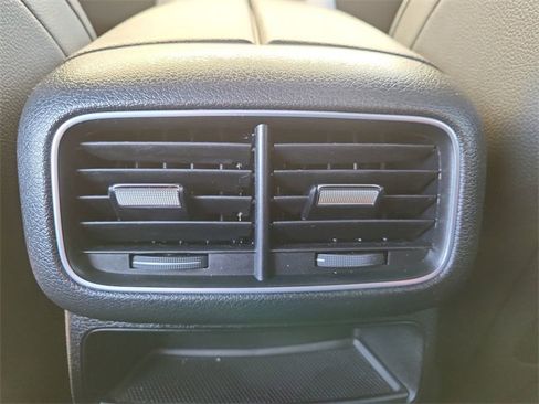 Used 2021 Mercedes-Benz GLE 350 4MATIC image 22