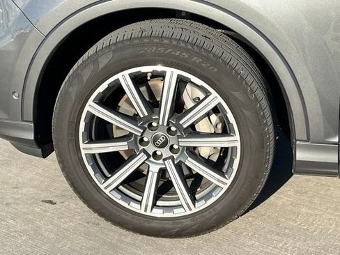 Used 2024 Audi Q7 2.0T Premium Plus w/ Premium Plus Package AWD/4WD image 4