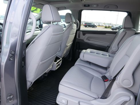 Used 2024 Honda Odyssey Elite image 16