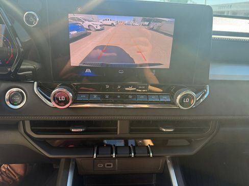 Used 2024 Chevrolet Colorado LT w/ LT Convenience Package image 25