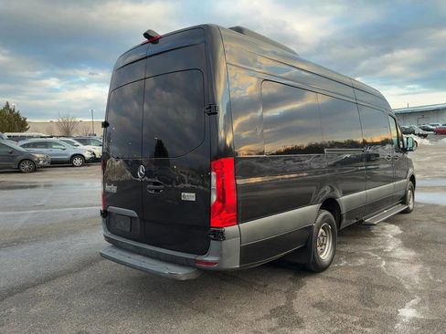 Used 2019 Mercedes-Benz Sprinter 170 image 4
