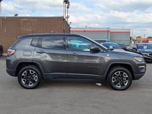 Used 2018 Jeep Compass Trailhawk w/ Leather Interior Group AWD/4WD image 10