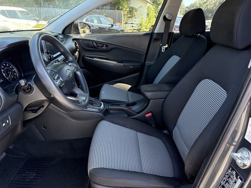 Used 2021 Hyundai Kona SE image 9
