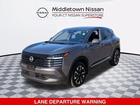 Certified 2025 Nissan Kicks SV AWD/4WD image 8