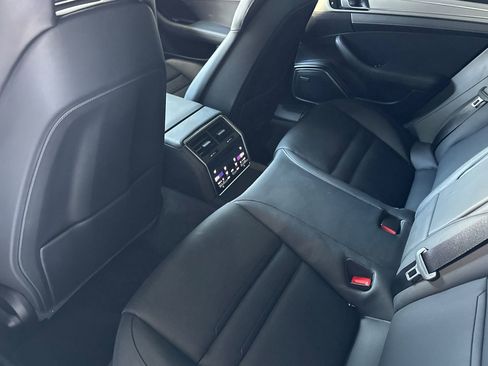 Certified 2022 Porsche Panamera Turbo S AWD/4WD image 15