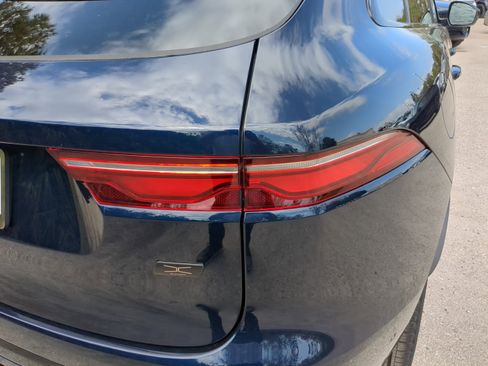 New 2026 Jaguar F-PACE R-Dynamic S image 7