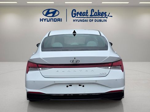 Used 2023 Hyundai Elantra Limited w/ Cargo Package image 4