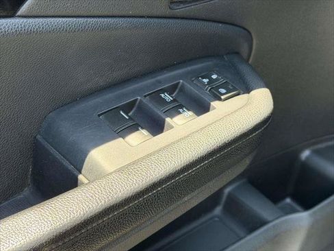 Used 2019 Honda Pilot Touring image 19